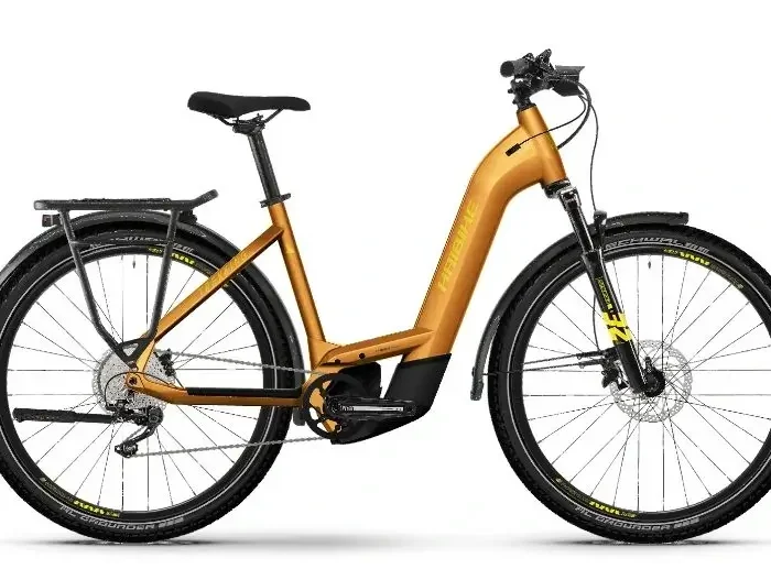 Bicicleta electrica trekking Haibike 8 LoW M 11-G Deoare i750Wh yellow, e-bike de ture lungi