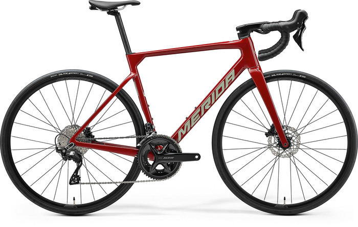 Cursiera Merida SCULTURA 4000 L Heritage red Furca: SCULTURA CF3 disc carbon 700x30C max. WHS