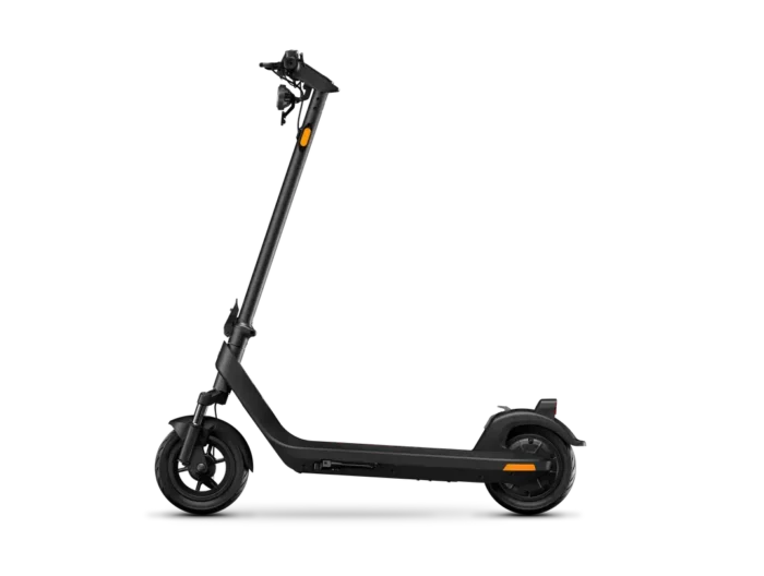 Trotineta electrica cu range de 54 km Niu KQi 200 P Greutate 19kg